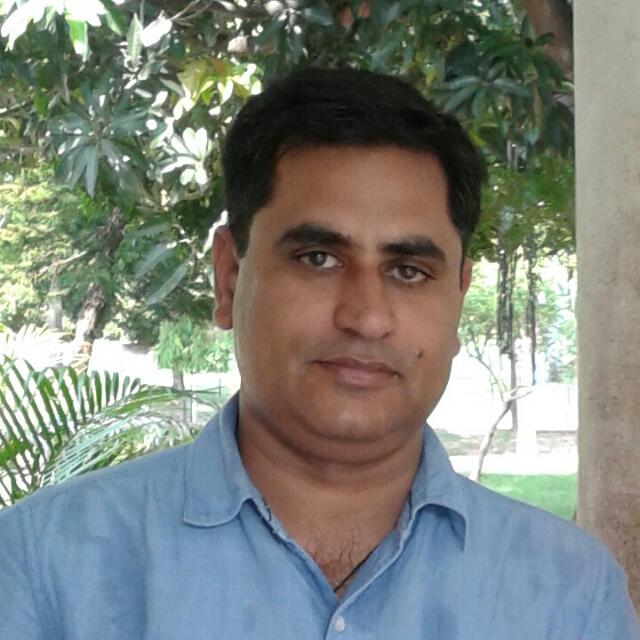 Dr. Rajesh Narula